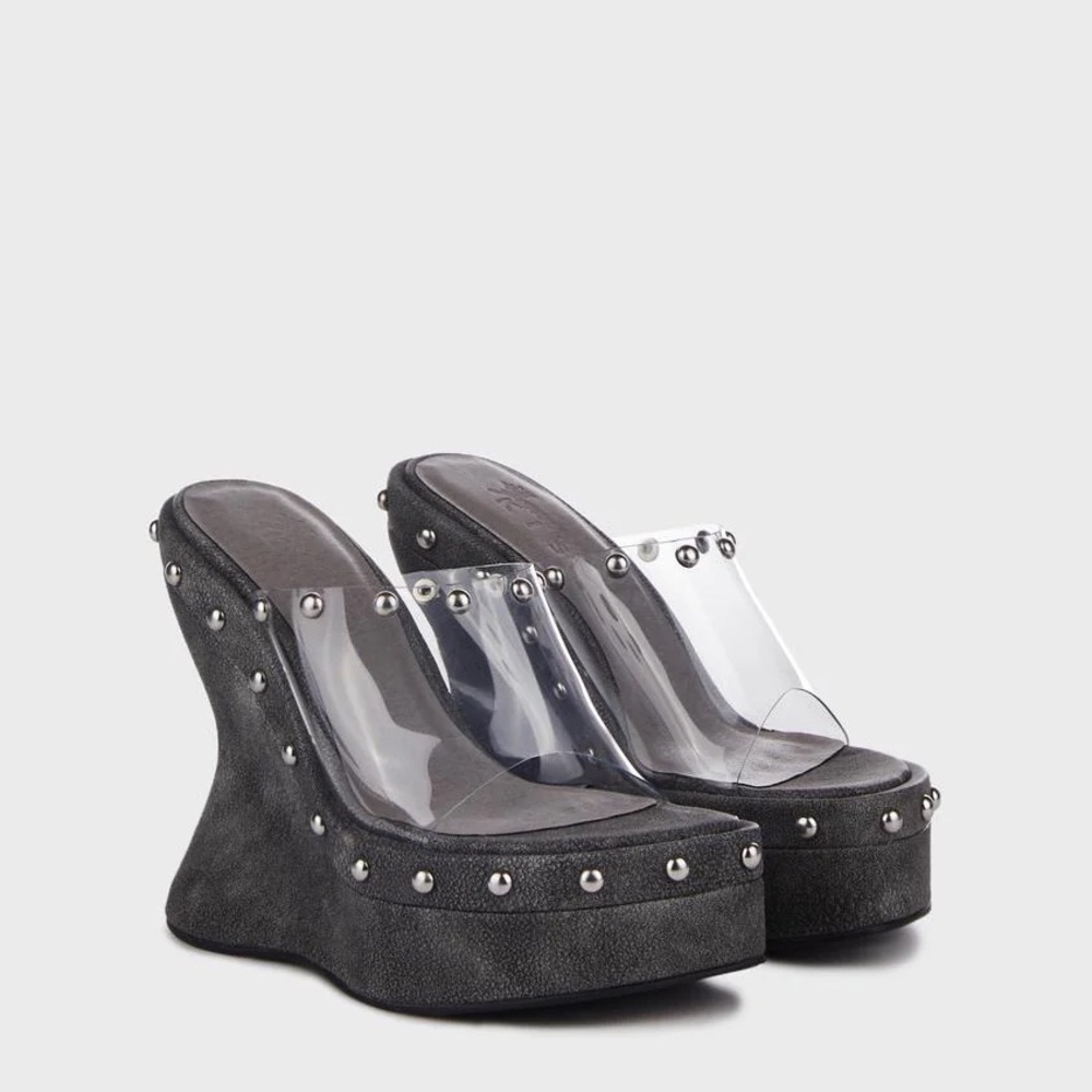 Generation Kiss Gray Bahama Wedge Heels *sold out on website* never worn